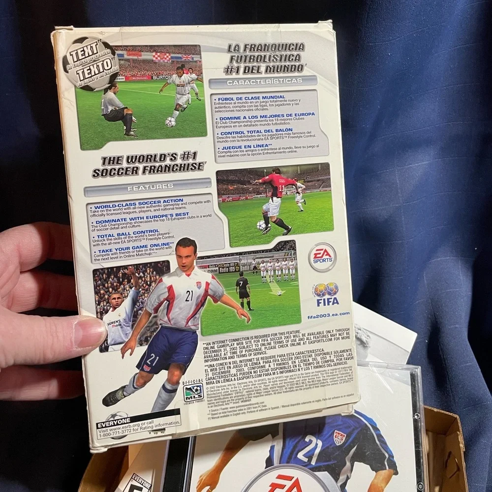 VTG FIFA Soccer 2003 2-disc PC-CD w/ manuals & box
